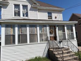 featured image of 442 W 11th Ave