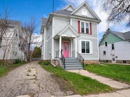 featured image of 238 Scott Ave