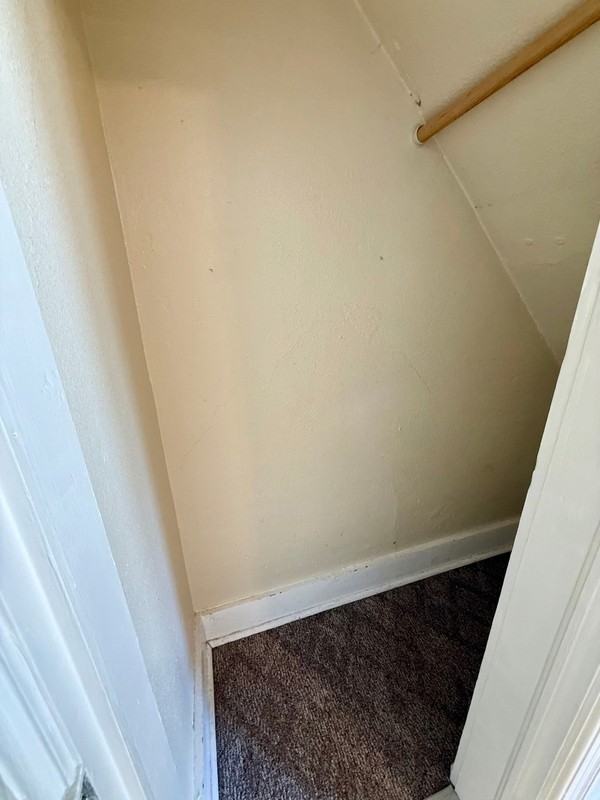 238 Scott Ave - Photo 2 of 16
