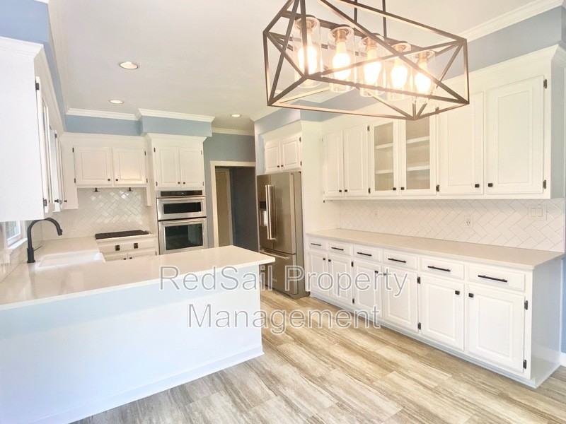 809 Captain John Smith Rd