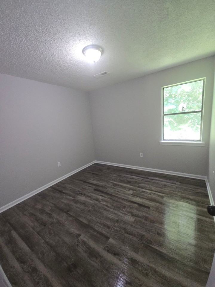408 Simonton St #A - Photo 4 of 9