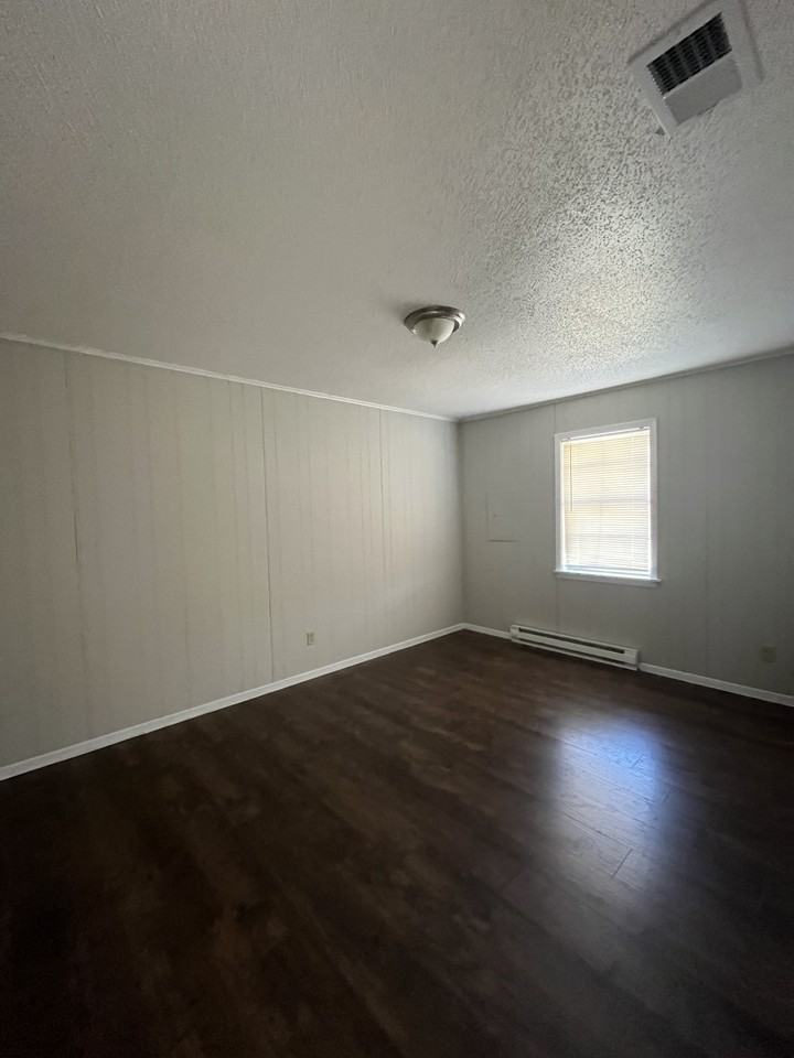 483 S Jefferson St #1 - Photo 2 of 7