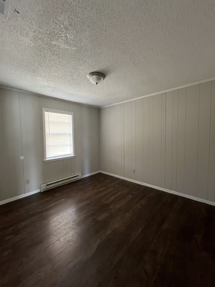 483 S Jefferson St #1 - Photo 4 of 7