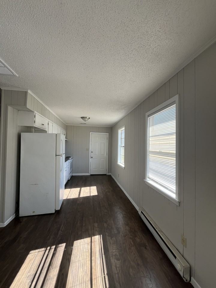483 S Jefferson St #1 - Photo 6 of 7