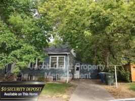 featured image of 1110 E Lewis St #1-2