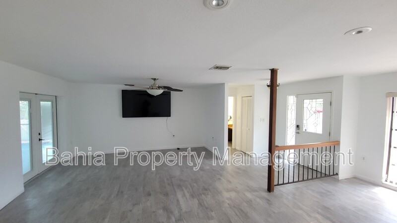 215 Meadowcross Dr - Photo 5 of 22