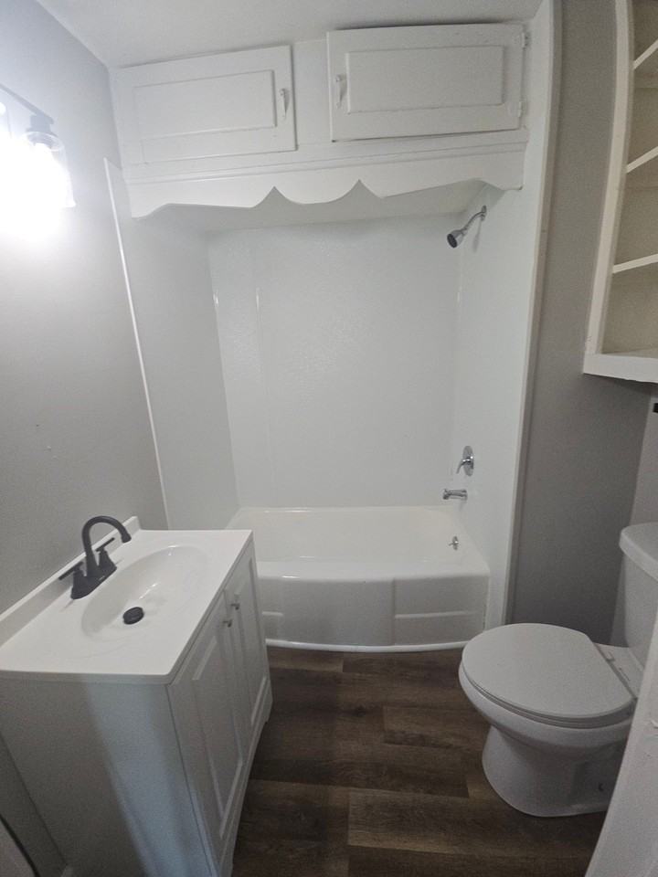 331 Eastland Ave #1 - Photo 6 of 17