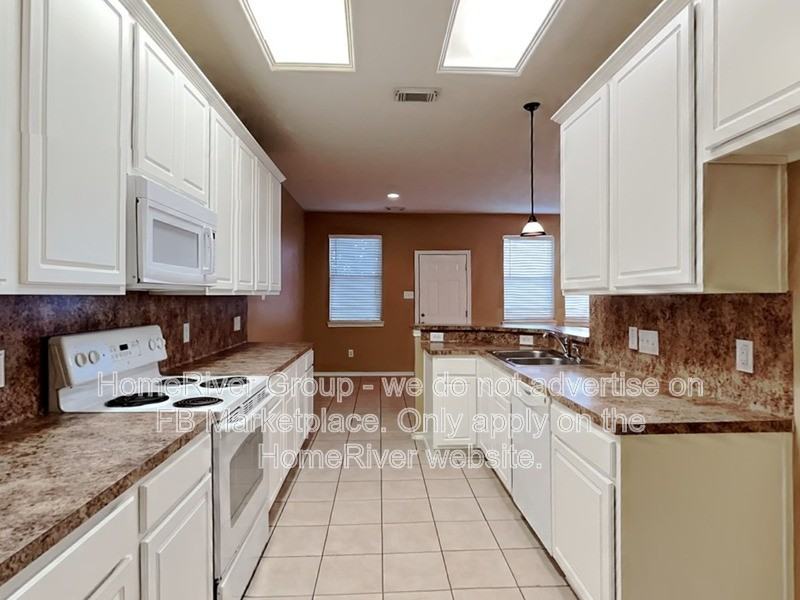 6220 Stoney Creek Dr - Photo 5 of 26