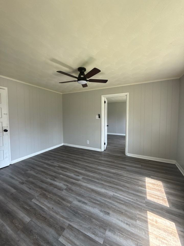 313 Eastland Ave #1 - Photo 4 of 14