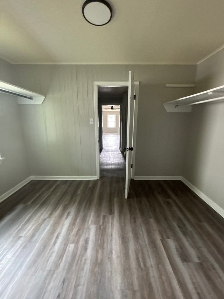 313 Eastland Ave #1 - Photo 6 of 14