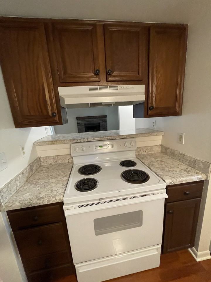 2177 Woodleaf St #2177 - Photo 7 of 32