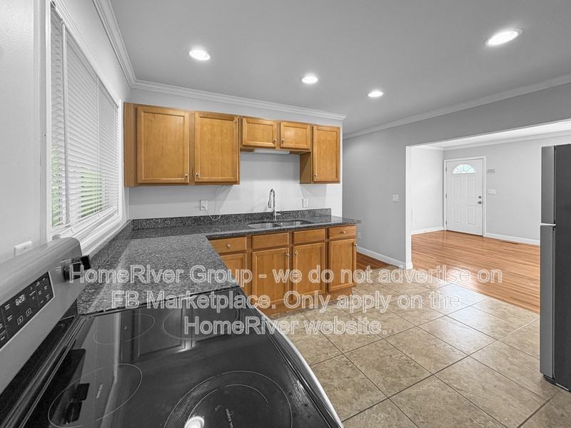 6913 Martha Ave #B - Photo 2 of 18