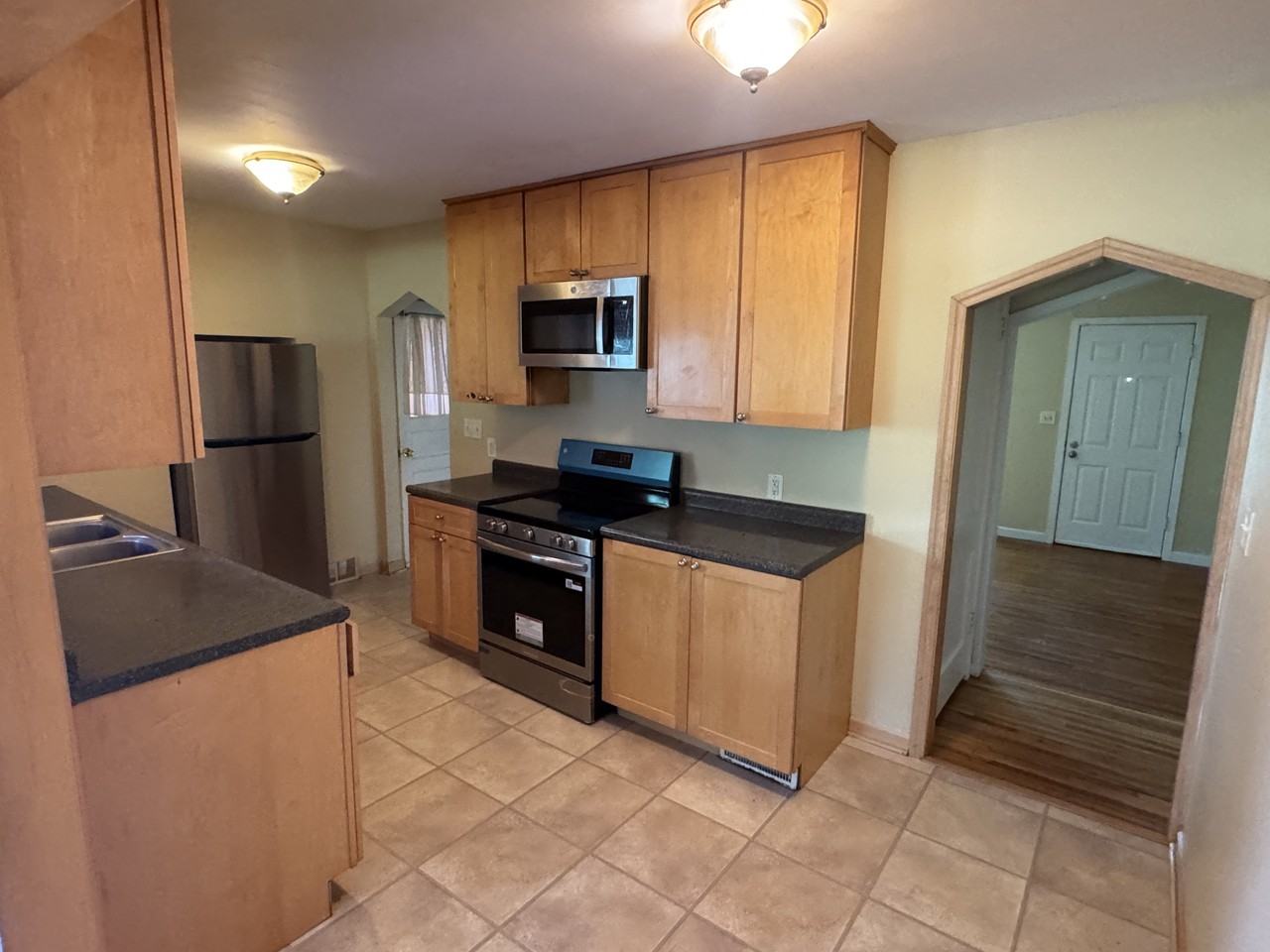 1906 Holton St #1 - Photo 2 of 18