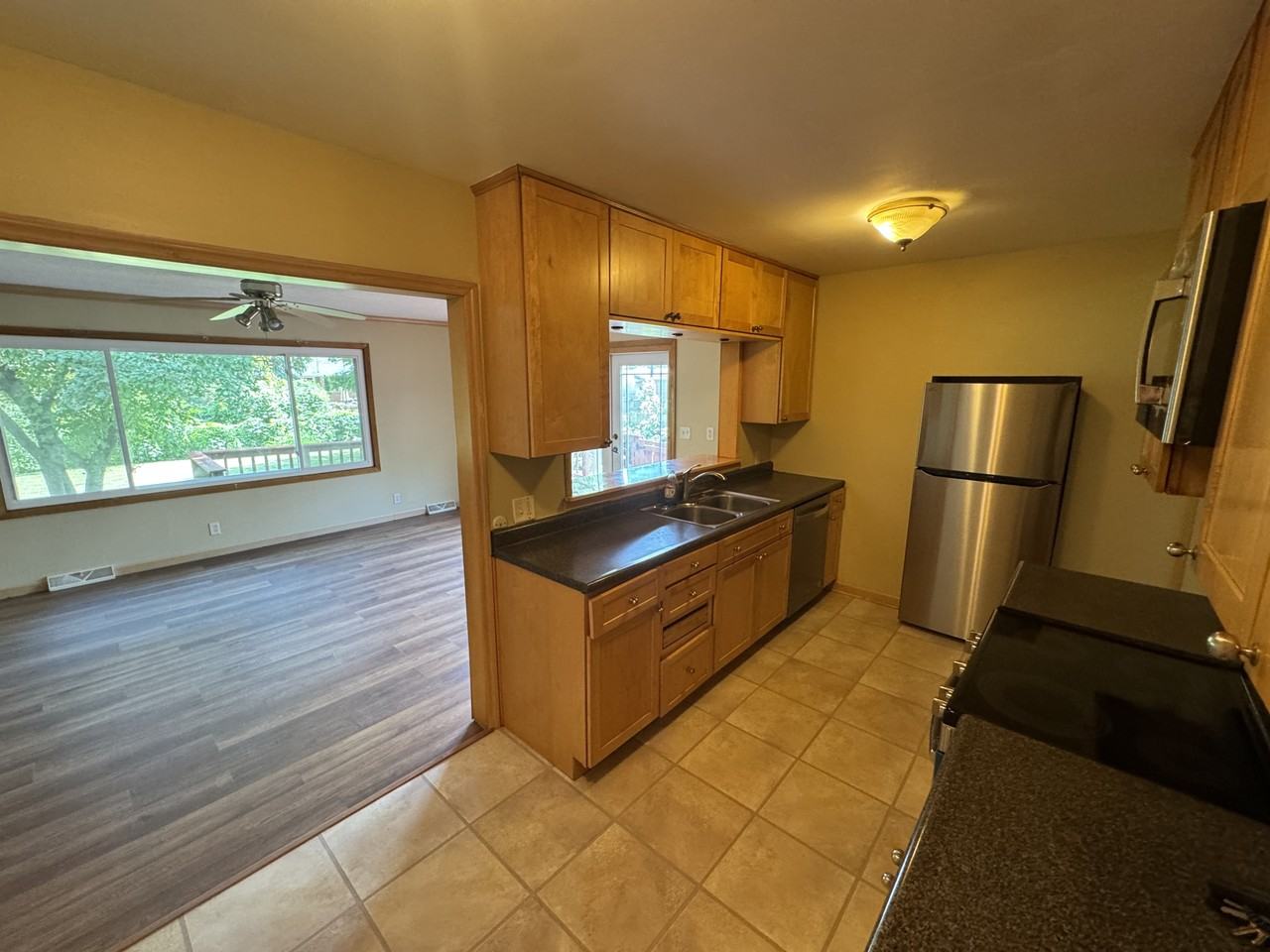 1906 Holton St #1 - Photo 3 of 18