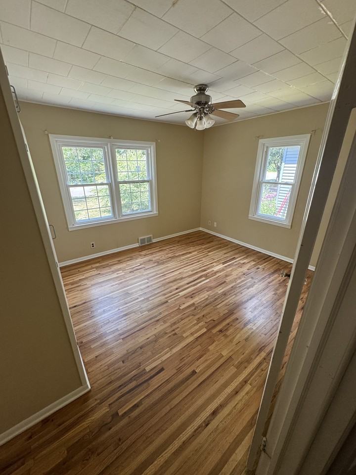 1906 Holton St #1 - Photo 5 of 18