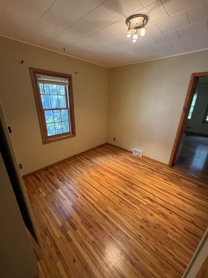 1906 Holton St #1 - Photo 7 of 18