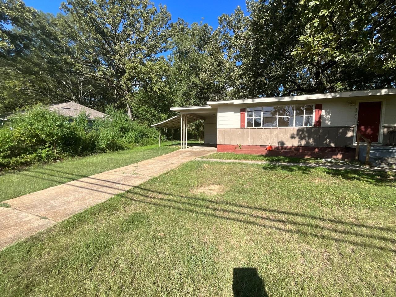 2862 Oak Forest Dr #1 - Photo 2 of 4