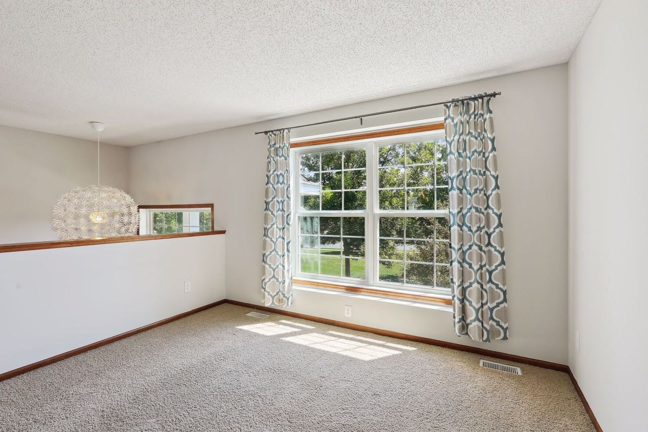 15024 Farnham Ave N #1 - Photo 5 of 50