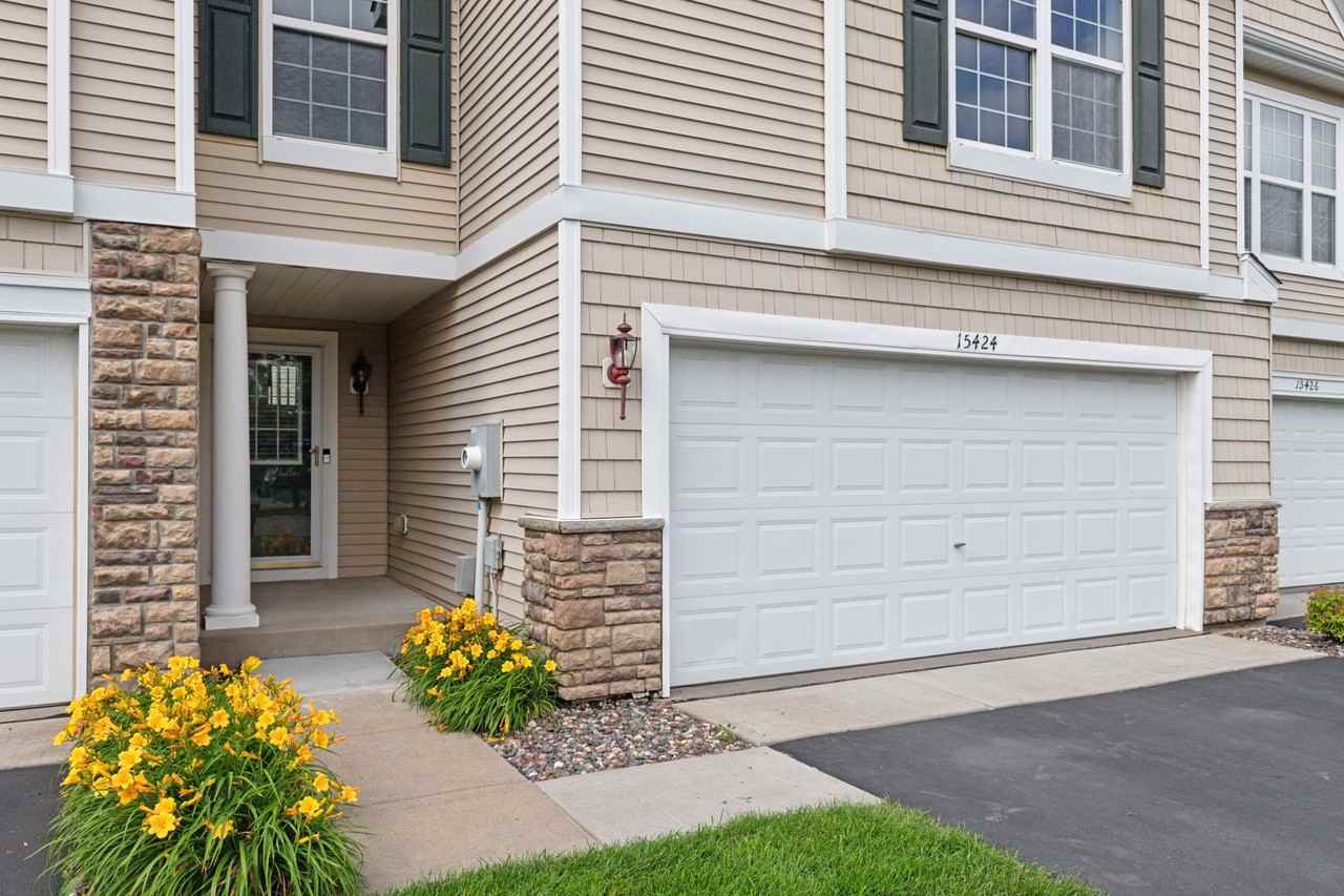 15424 Foster Dr N #1 - Photo 2 of 39