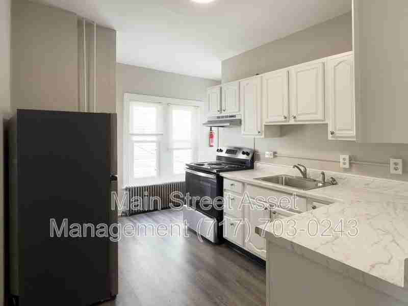 332 Chestnut St #2 - Photo 2 of 27