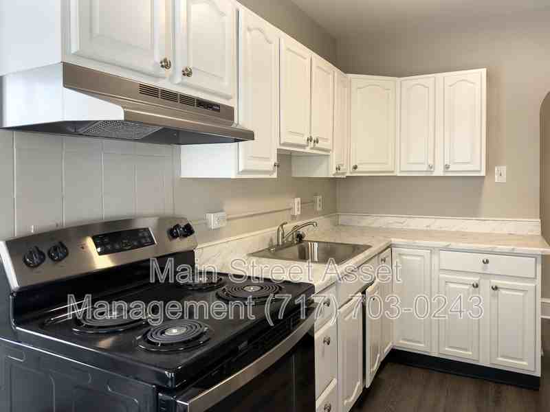332 Chestnut St #2 - Photo 4 of 27
