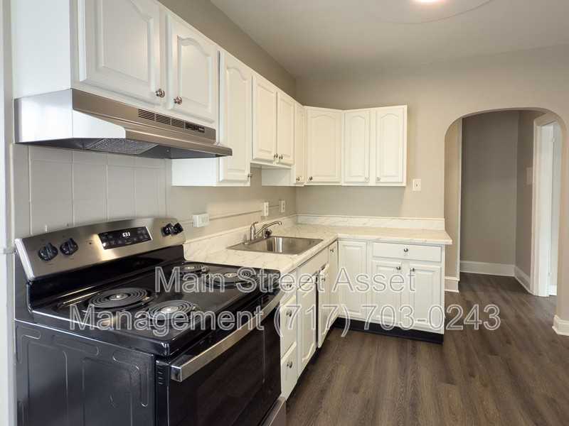 332 Chestnut St #2 - Photo 5 of 27