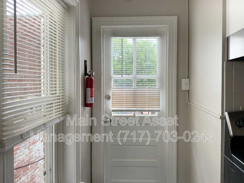 332 Chestnut St #2 - Photo 6 of 27