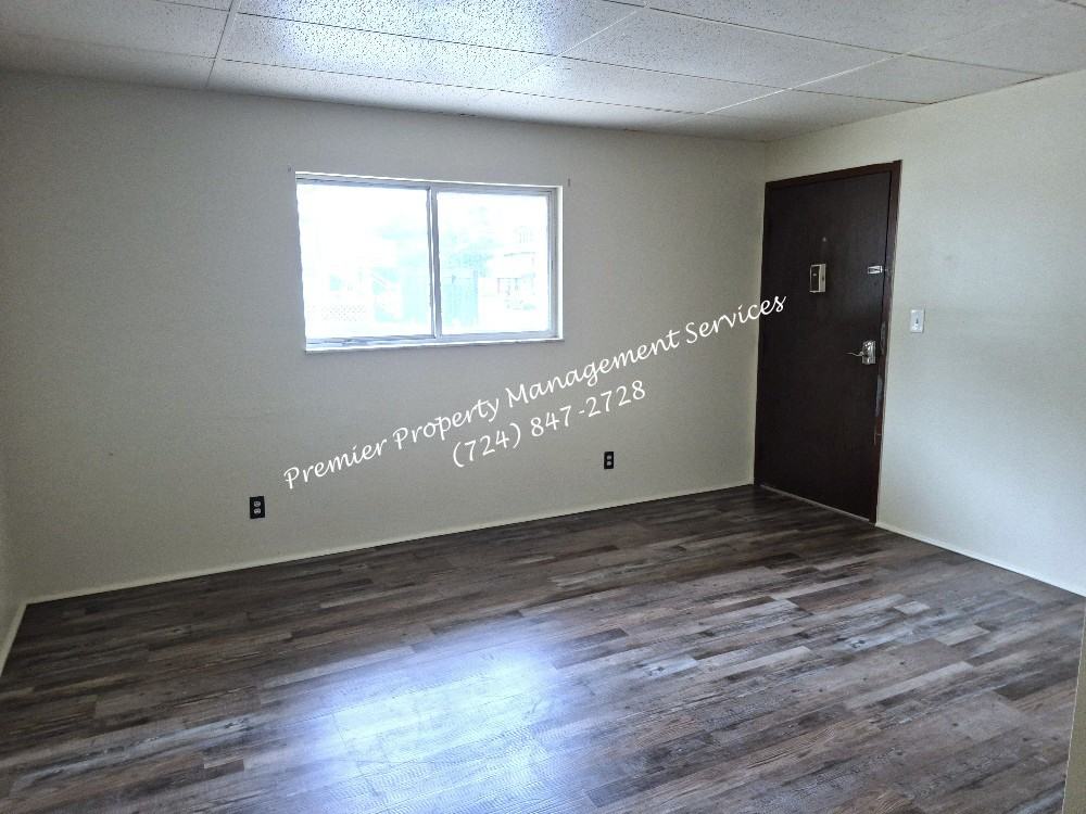 485 New York Ave #1 - Photo 3 of 11