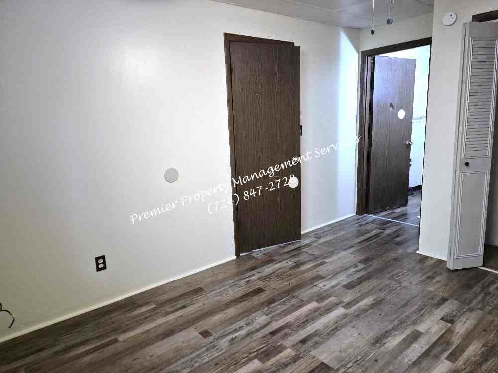 485 New York Ave #1 - Photo 7 of 11