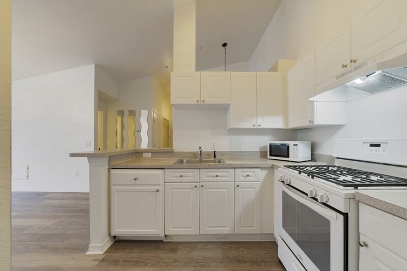 3391 S Kirkman Rd #1237 - Photo 4 of 11