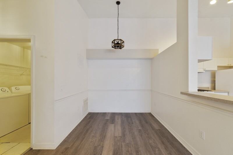 3391 S Kirkman Rd #1237 - Photo 7 of 11