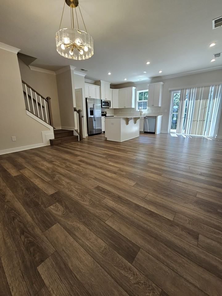 53 Connaught Ct #1 - Photo 5 of 20