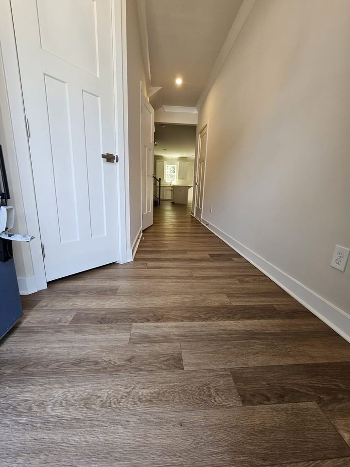 53 Connaught Ct #1 - Photo 7 of 20