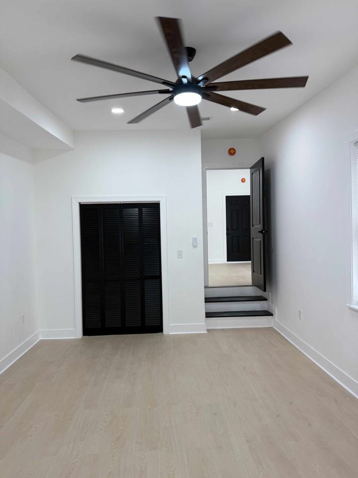 1012 W Lanvale St #2 - Photo 7 of 15