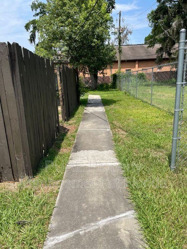 3850 Secourt #A - Photo 3 of 25