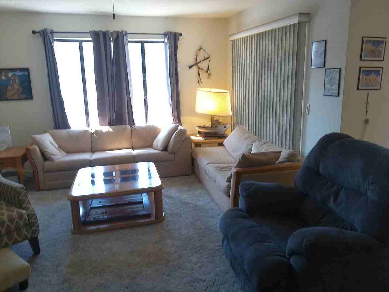 3288 Jamaica Blvd S - Photo 4 of 27