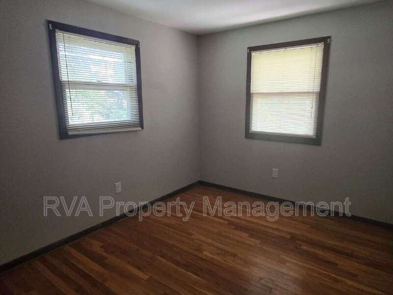 4476 Country Walk Ln - Photo 7 of 16