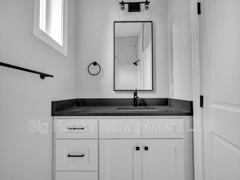 707 Druid Park Lake Dr - Photo 5 of 22