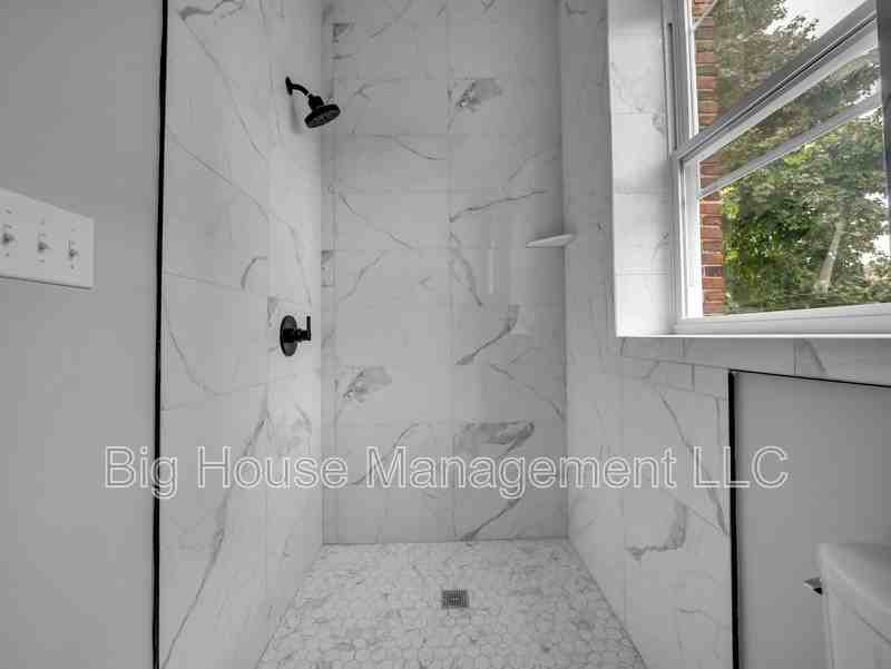 707 Druid Park Lake Dr - Photo 6 of 22