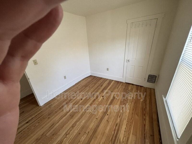 1135 Chestnut St - Photo 5 of 15
