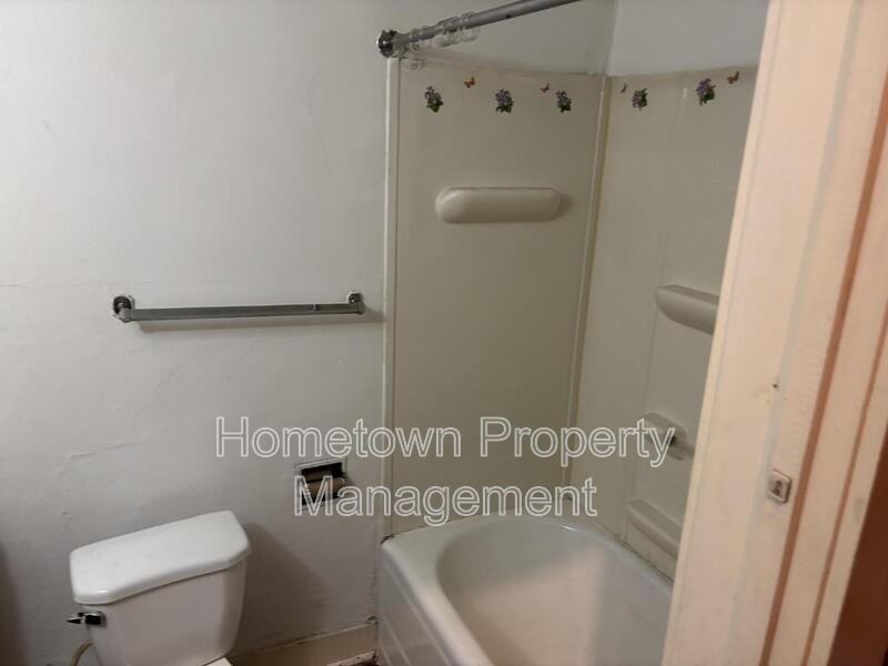 319 E Sunbury St #1A - Photo 6 of 14
