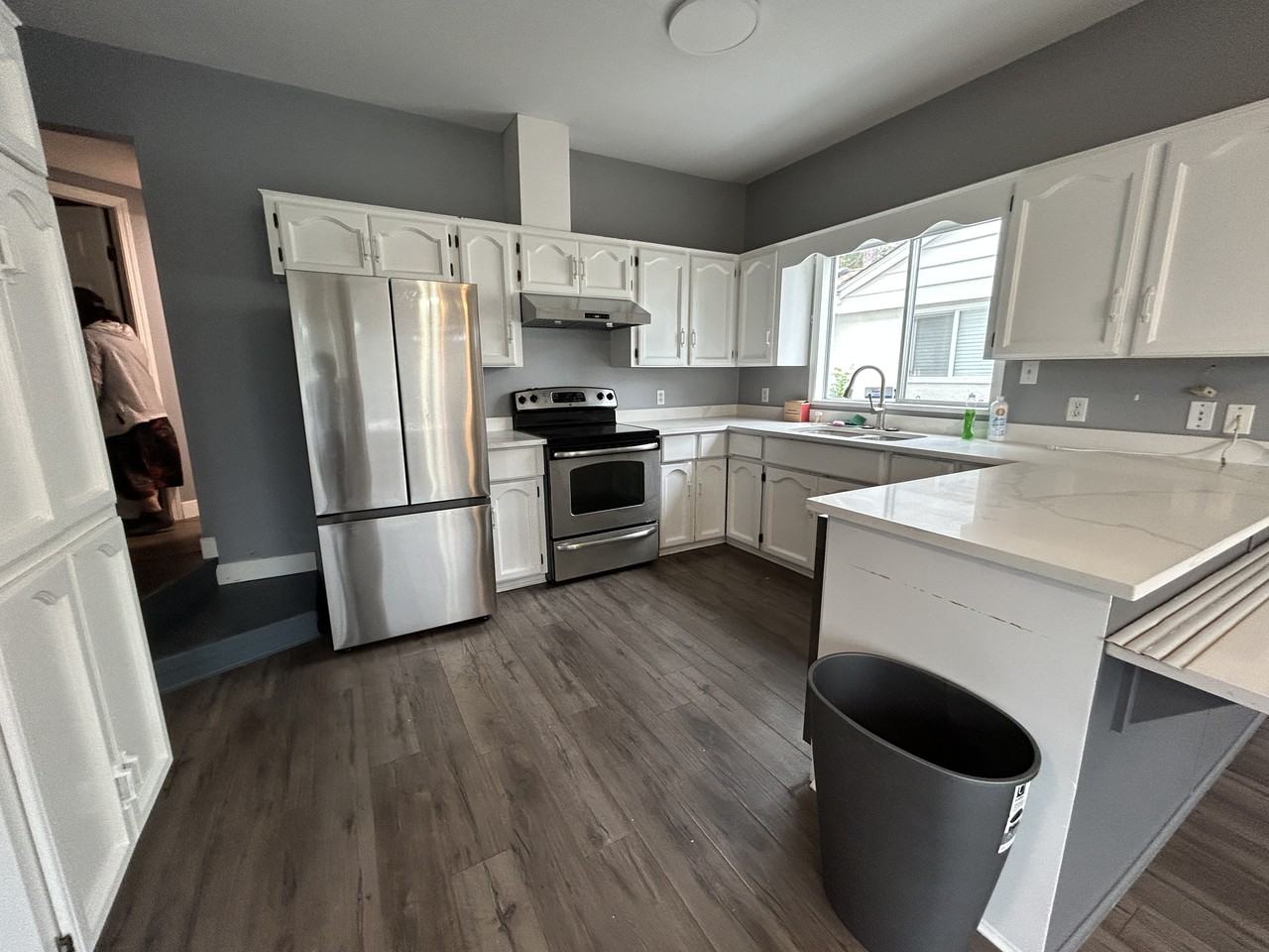 15615 24 Avenue - Photo 3 of 17