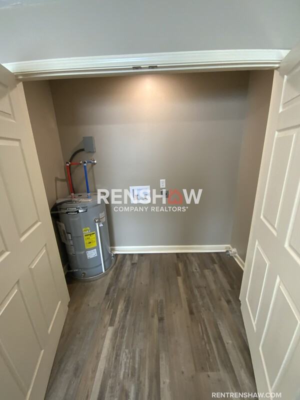 133 Hawthorne Ave - Photo 6 of 16