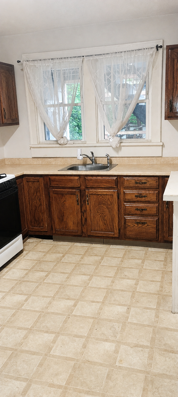 40 Parkwood St - Photo 2 of 13