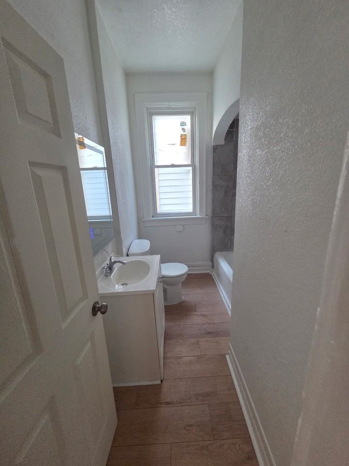 3037A Doctor William Finlayson Street - 1 #1 - Photo 4 of 16