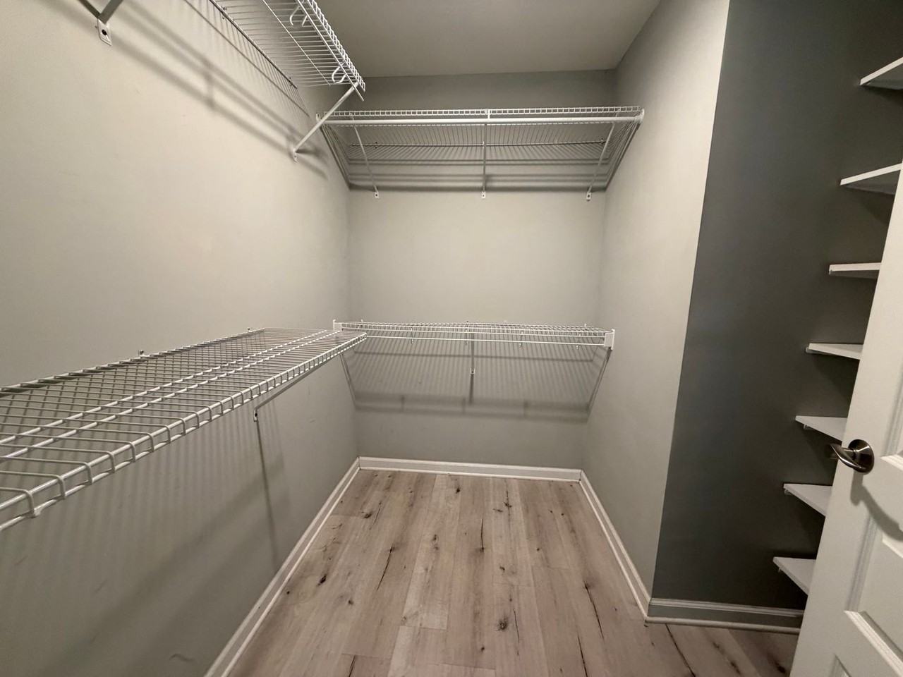 2419 Cocoa Ave - Photo 6 of 11