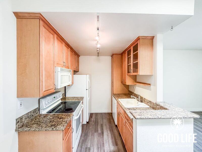 4461 Park Blvd #5 - Photo 4 of 18