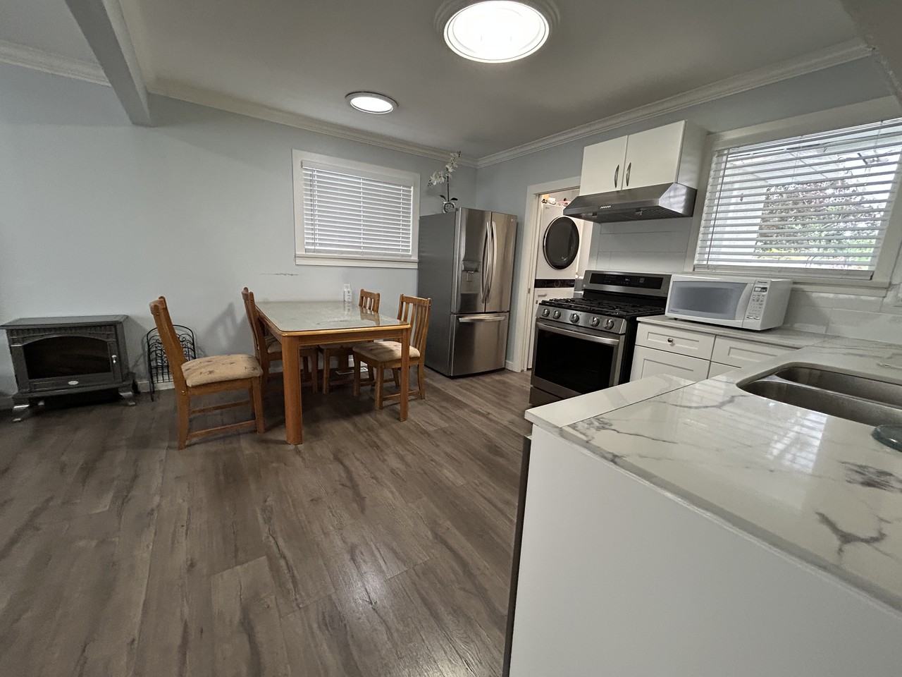 15629 24 Avenue - Photo 5 of 15