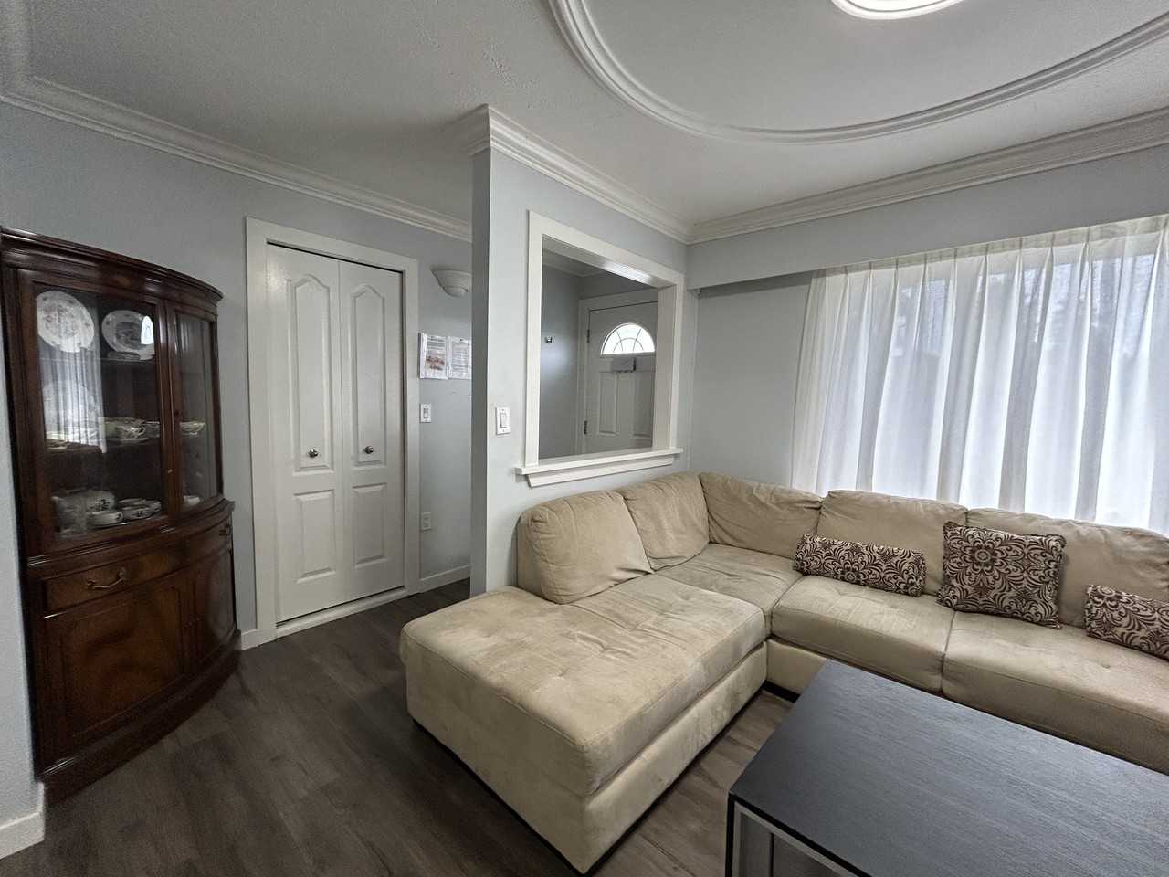 15629 24 Avenue - Photo 3 of 15