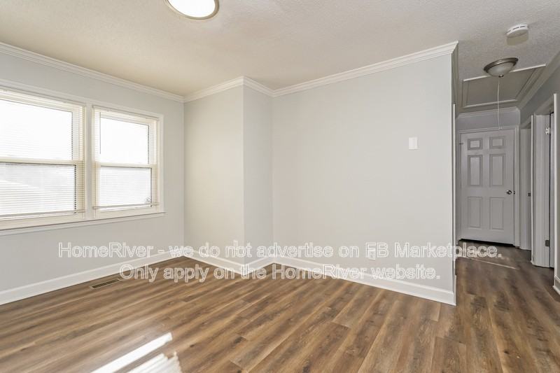 1416 Waterloo Dr - Photo 4 of 21